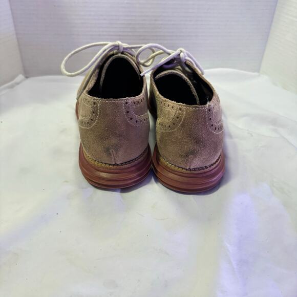Cole HAAN OXFORDS tan suede with gum sole SZ 10 main image 5
